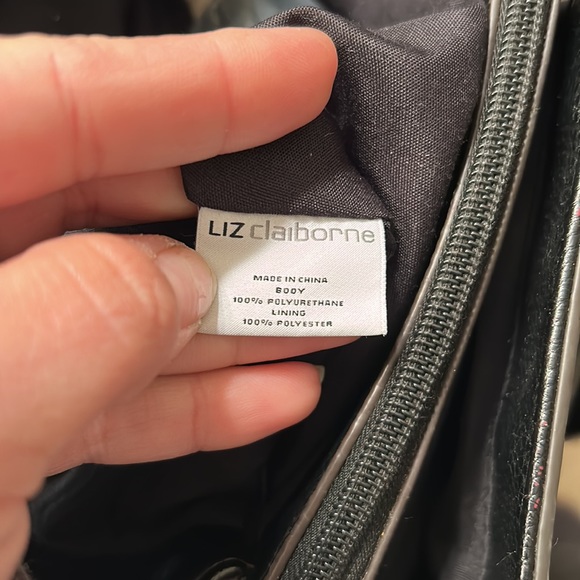 Women’s Liz Claiborne satchel - Picture 16 of 16